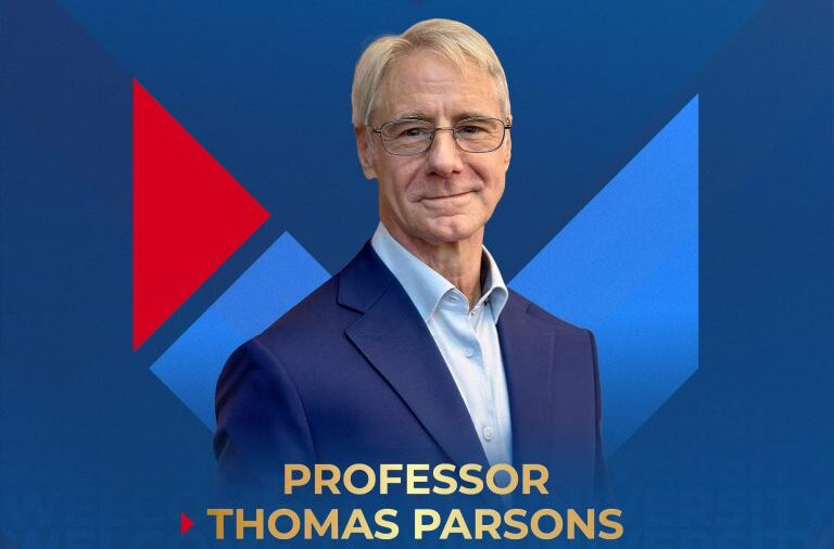 Humans of VinUni | Giáo sư Thomas Parsons: Khi DNA kể câu chuyện về sự sống, công lý và hy vọng